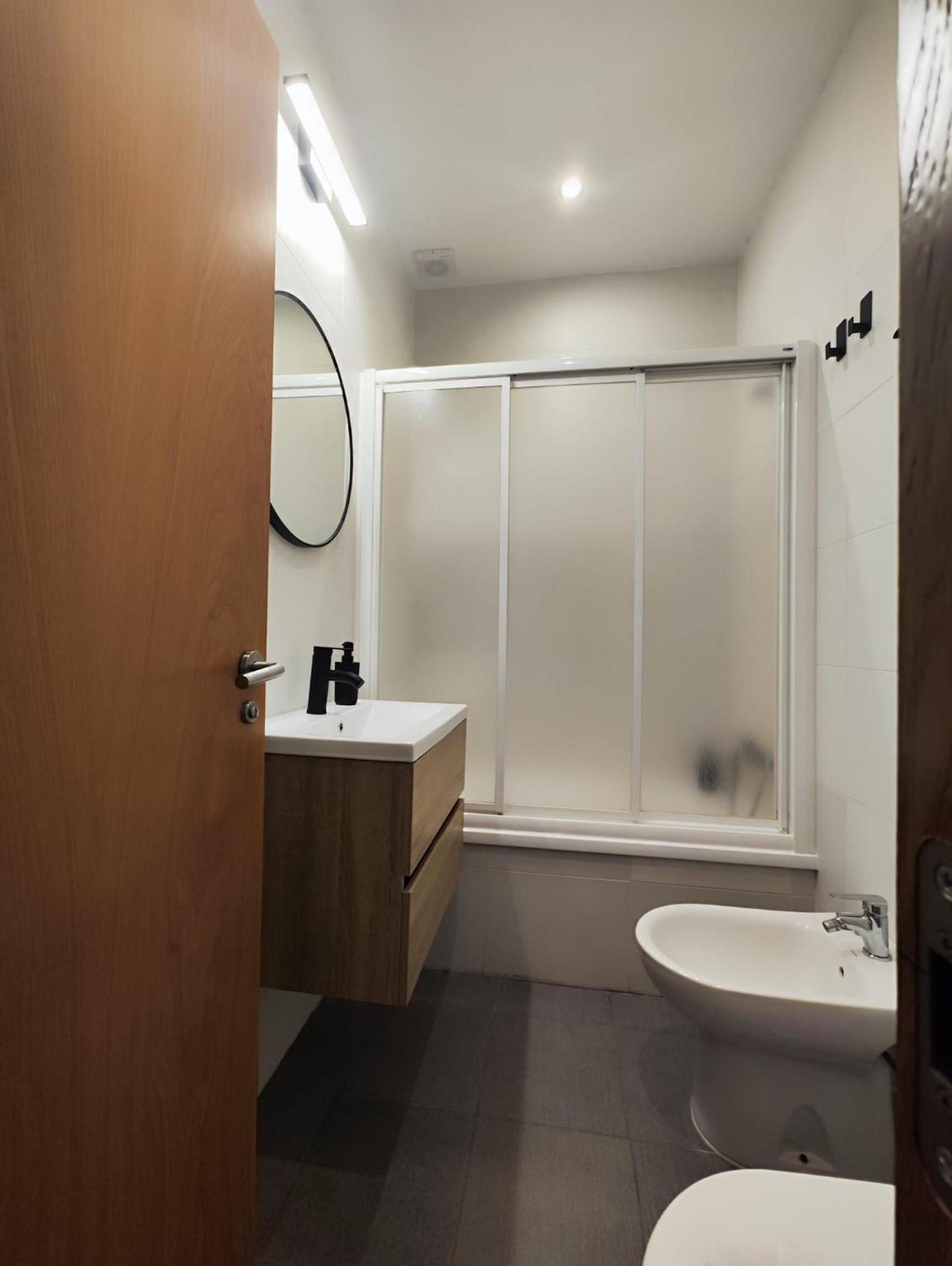 Suite Del Mercado Little Apartments Cadice Esterno foto
